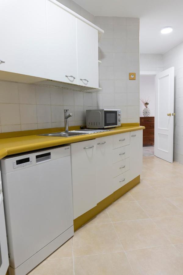 דירות הואלבה Titan, Edificio Hipercor, Con Parking מראה חיצוני תמונה